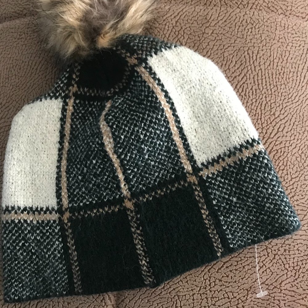 Christian Siriano Lightweight Plaid Colorblock Pom Fall Winter Hat